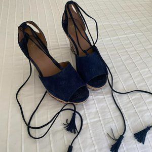 CAbi Isla Wedge Navy Sandal - Size 8